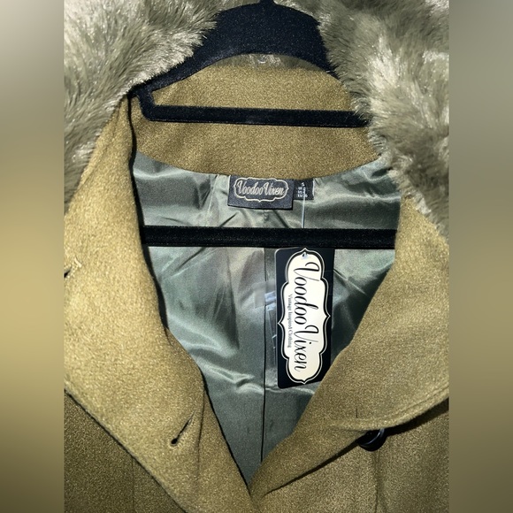 💚 NWT! Voodoo Vixen Retro 40s Olive Green Coat - Picture 8 of 11